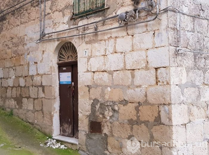 İtalya'nın Mussomeli kentinde yazlık evler 1 euro