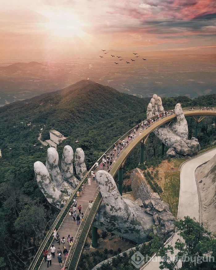 Yer ile gök arasında: Vietnam'daki Altın Köprü