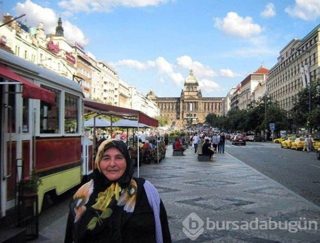 "Hür kız" Ayşe Teyze 60'ında fenomen oldu