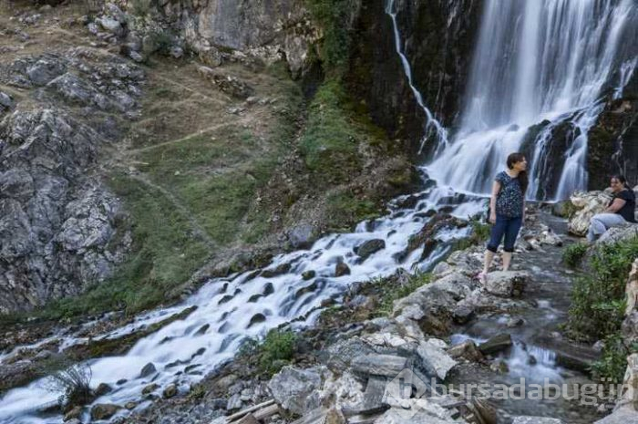 Türkiye'nin Niagara'sı ziyaretçilerini büyülüyor