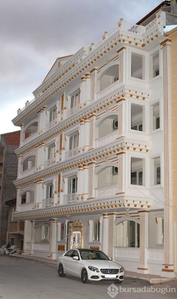 Malatya'da altın kaplamalı apartman