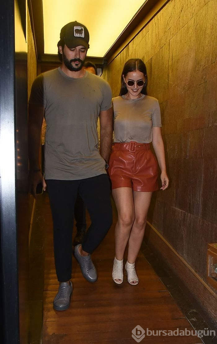 Burak Özçivit'ten Fahriye Evcen'e IMDb övgüsü