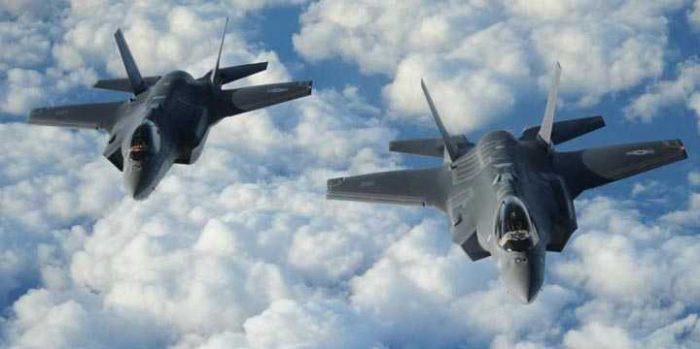 Trump F-35 kararının yer aldığı tasarıyı imzaladı