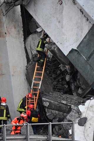 İtalya'da facia köprü