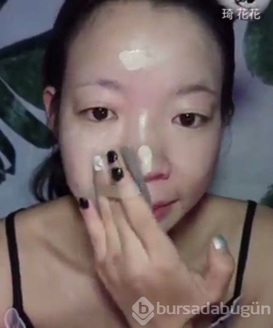 Çinli YouTuber Qi Huahua'nın makyajla inanılmaz değişimi!
