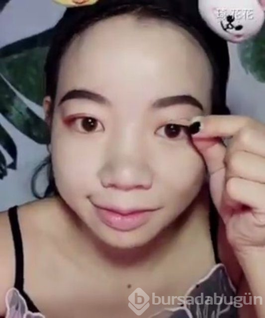 Çinli YouTuber Qi Huahua'nın makyajla inanılmaz değişimi!