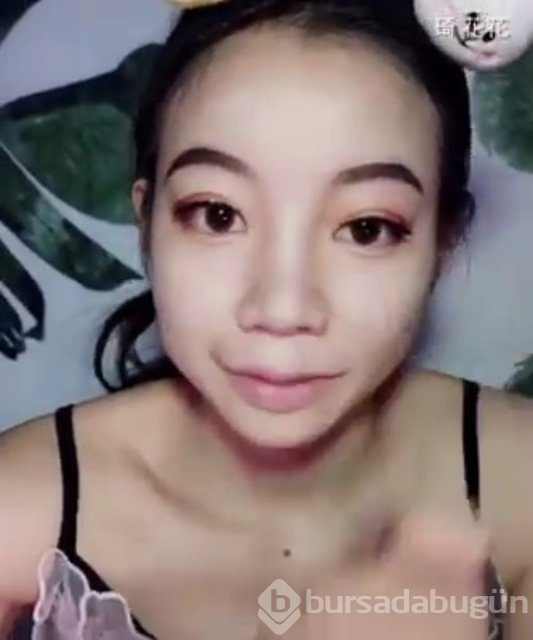 Çinli YouTuber Qi Huahua'nın makyajla inanılmaz değişimi!