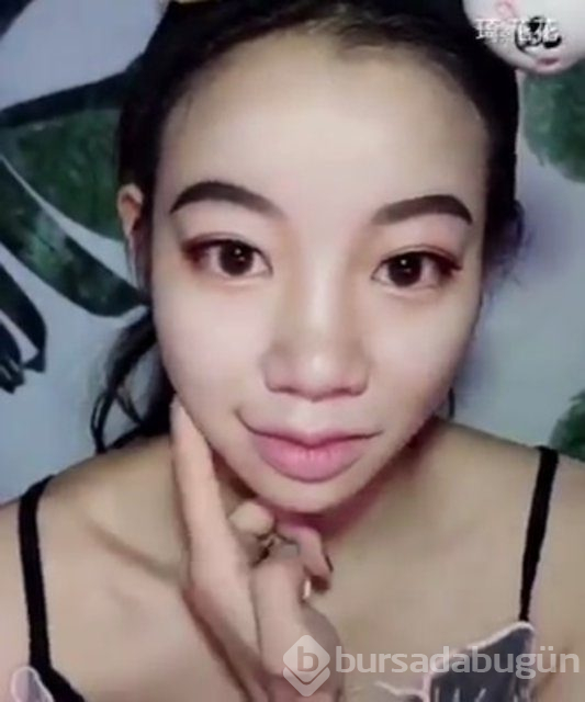 Çinli YouTuber Qi Huahua'nın makyajla inanılmaz değişimi!