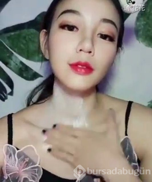 Çinli YouTuber Qi Huahua'nın makyajla inanılmaz değişimi!