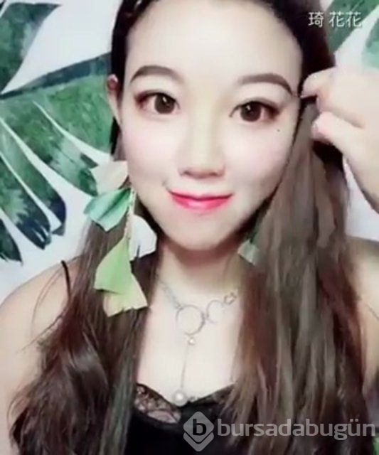 Çinli YouTuber Qi Huahua'nın makyajla inanılmaz değişimi!