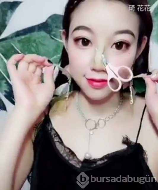 Çinli YouTuber Qi Huahua'nın makyajla inanılmaz değişimi!
