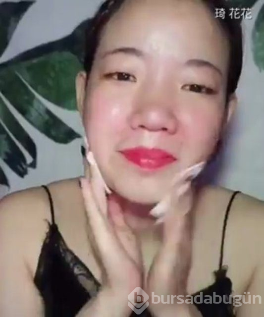 Çinli YouTuber Qi Huahua'nın makyajla inanılmaz değişimi!