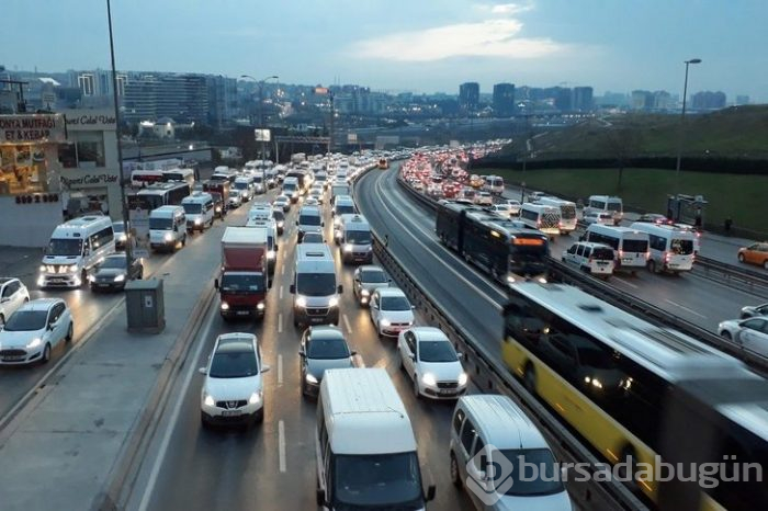 Tatile gidecekler dikkat! Bayram trafiği ne zaman başlar? Bayram trafiğinden kurtulmak için ipuçları