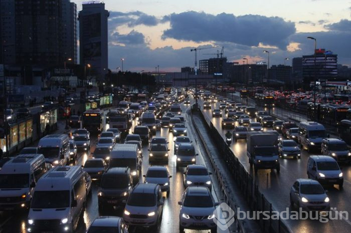 Tatile gidecekler dikkat! Bayram trafiği ne zaman başlar? Bayram trafiğinden kurtulmak için ipuçları