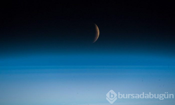 Yüzyılın en uzun Kanlı Ay Tutulması'nı uzaydan fotoğrafladı