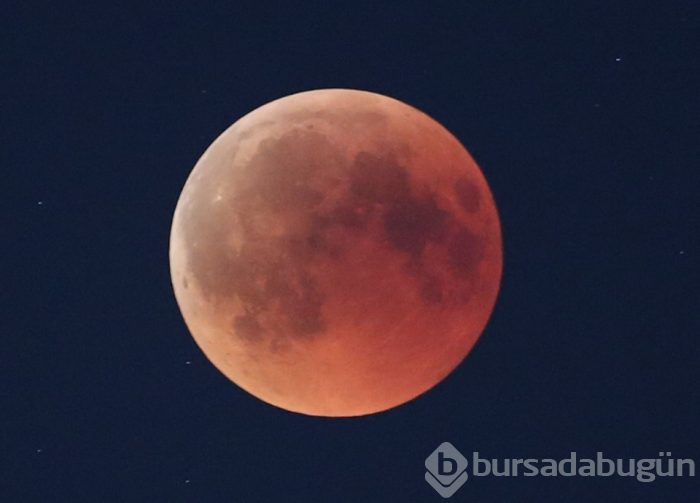 Yüzyılın en uzun Kanlı Ay Tutulması'nı uzaydan fotoğrafladı
