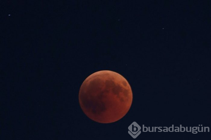 Yüzyılın en uzun Kanlı Ay Tutulması'nı uzaydan fotoğrafladı