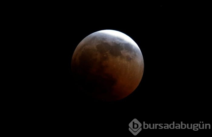 Yüzyılın en uzun Kanlı Ay Tutulması'nı uzaydan fotoğrafladı