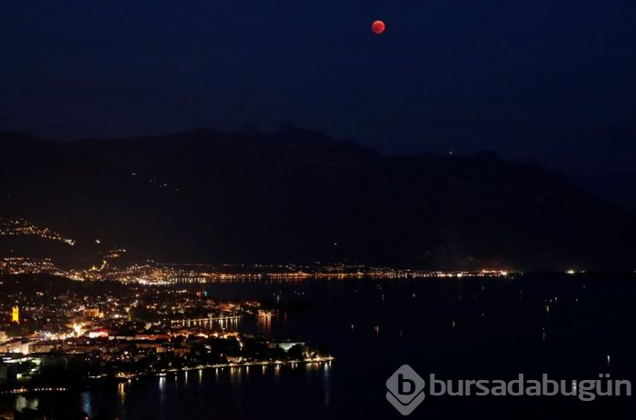 Yüzyılın en uzun Kanlı Ay Tutulması'nı uzaydan fotoğrafladı