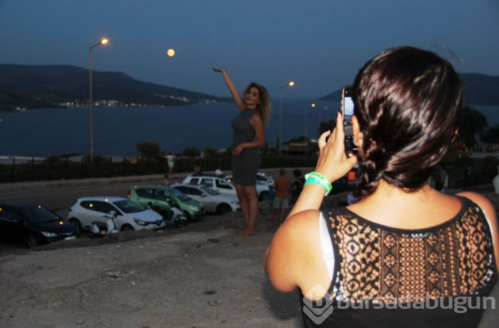 Yüzyılın en uzun Kanlı Ay Tutulması'nı uzaydan fotoğrafladı