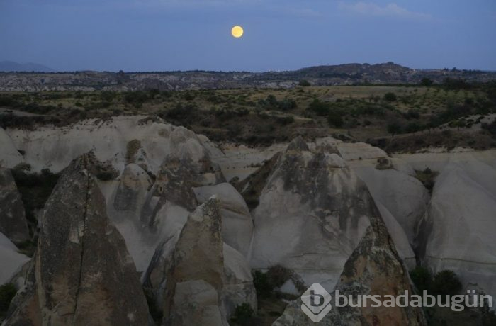 Yüzyılın en uzun Kanlı Ay Tutulması'nı uzaydan fotoğrafladı