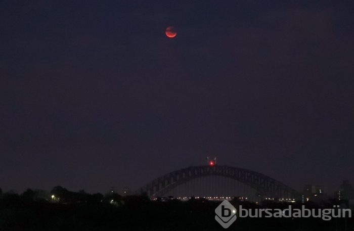 Yüzyılın en uzun Kanlı Ay Tutulması'nı uzaydan fotoğrafladı