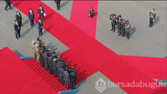 Kim sınırı geçti, iki kore lideri