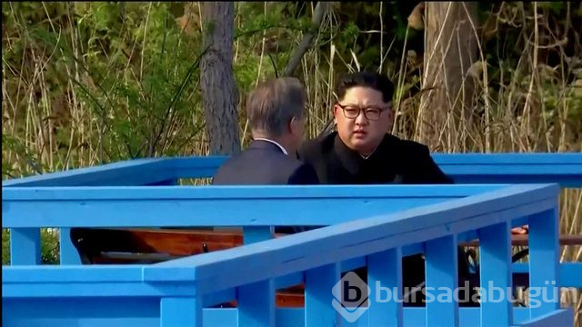 Kim sınırı geçti, iki kore lideri