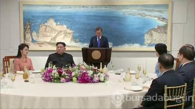Kim sınırı geçti, iki kore lideri