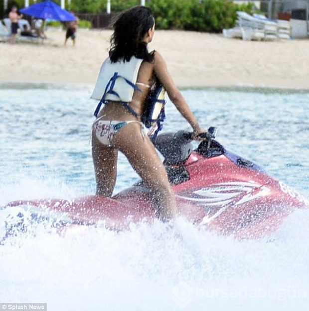 Rihanna'dan olay paylaşımlar