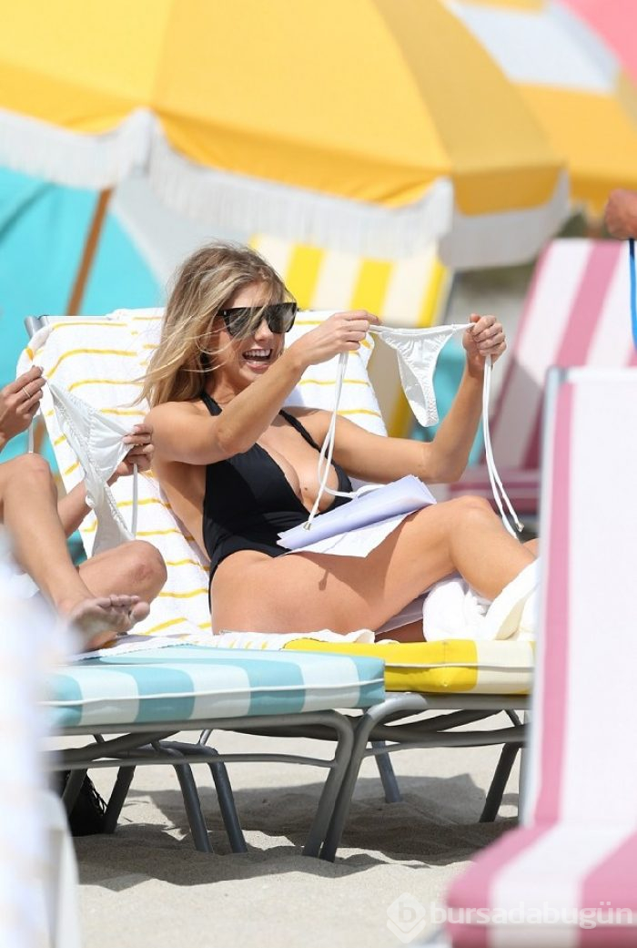 Charlotte McKinney'in sadeliği