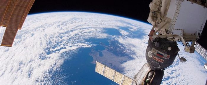 Rusya, yeni bombardıman uçağını tanıttı
