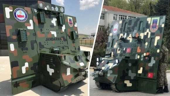 Türkiye'nin ilk insansız kara aracı: Robot Kalkan