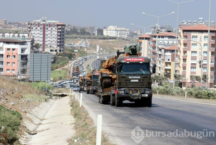 Suriye sınırına askeri sevkiyat ulaştı