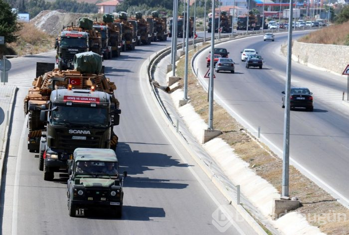 Suriye sınırına askeri sevkiyat ulaştı