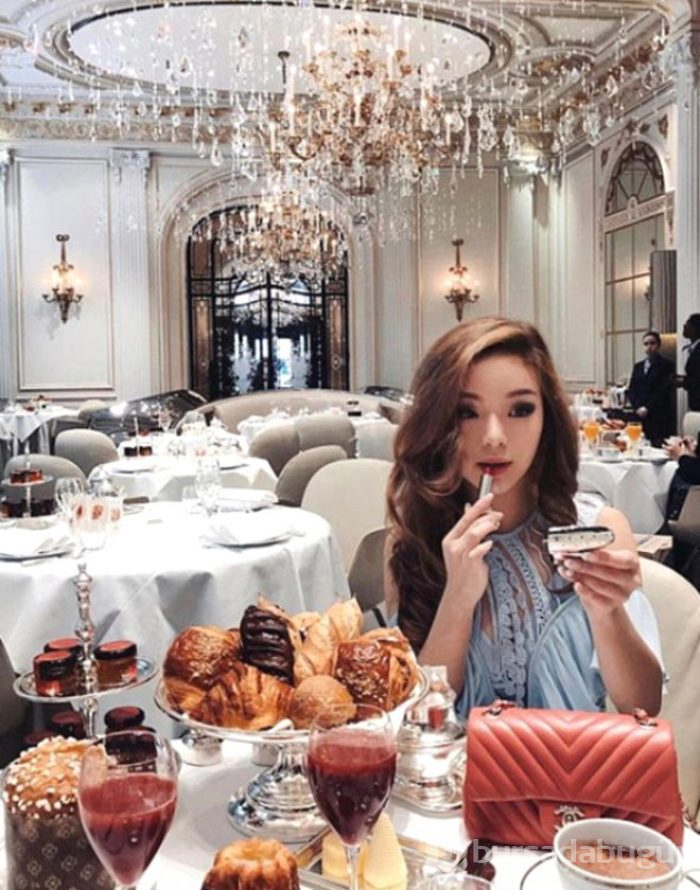 Singapur'un zengin çocukları İnstagram'ı sallıyor