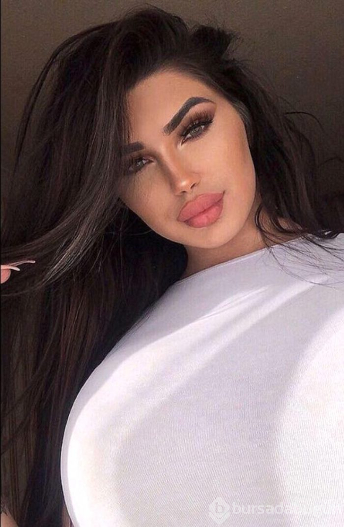 Kim Kardashian'a benzemek isteyen trans genç şoke etti