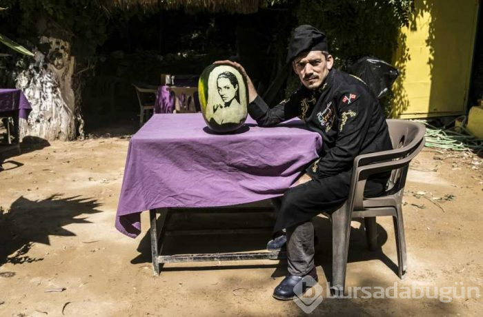 Dünyaca ünlü simaları karpuza işledi