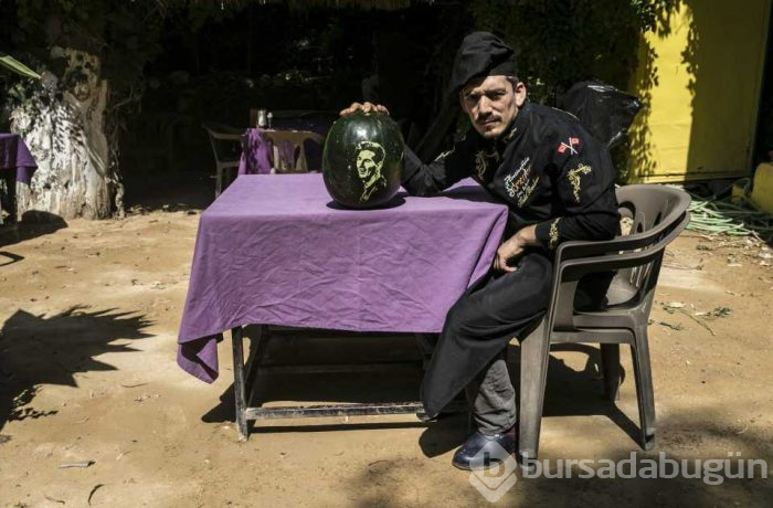 Dünyaca ünlü simaları karpuza işledi