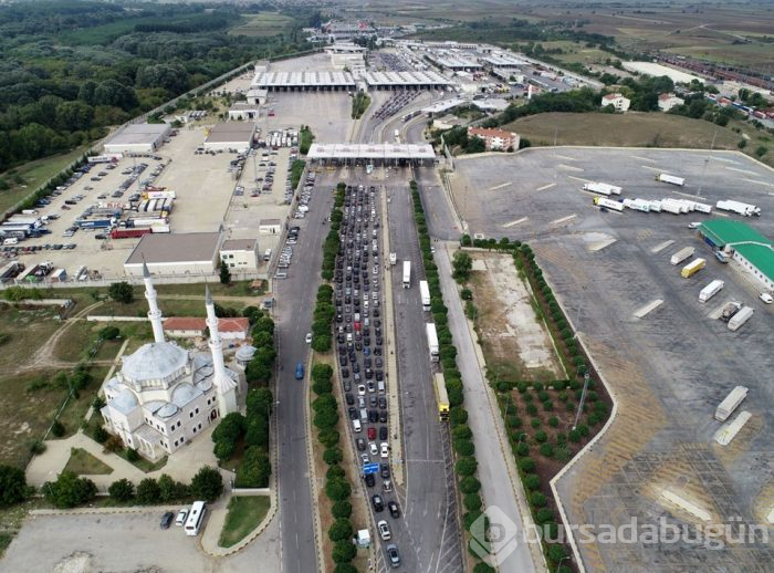 Kapıkule'den bir ayda 96 bin araç çıktı