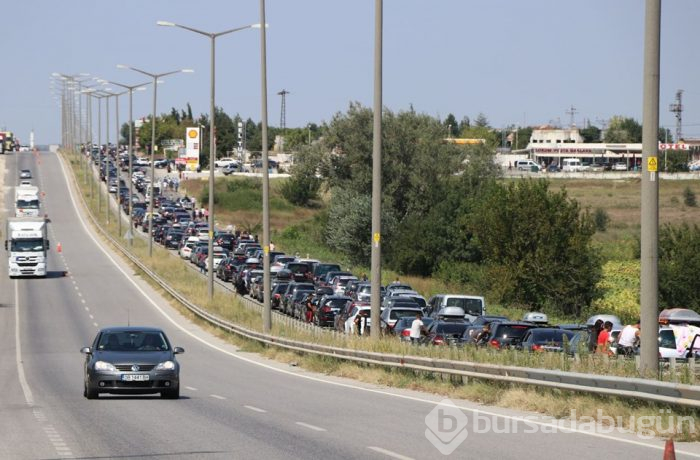 Sınır kapılarında dönüş kuyruğu