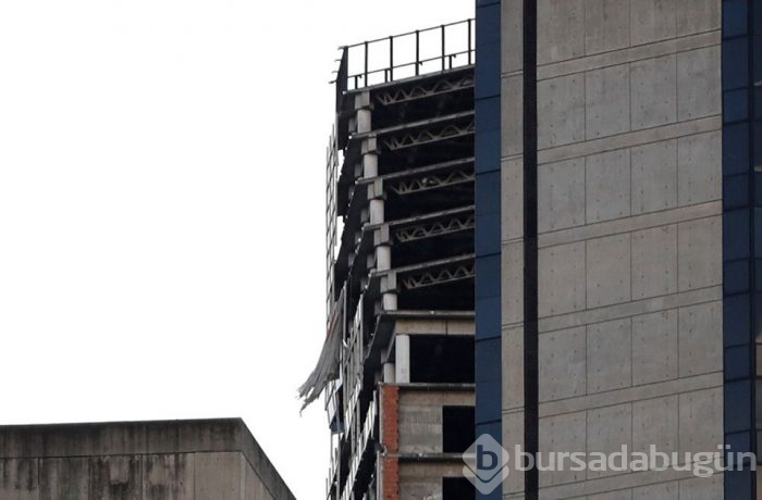Venezuela'da 7,3'lük deprem gökdeleni eğdi
