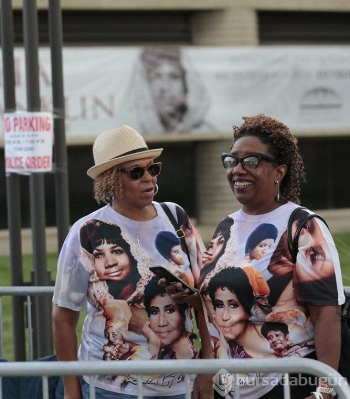 Aretha Franklin son yolculuğuna uğurlanıyor (Naaşı ziyarete açıldı)