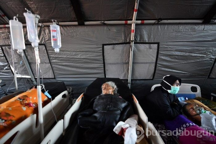 Endonezya'daki depremde ölü sayısı artıyor: En az 140 ölü
