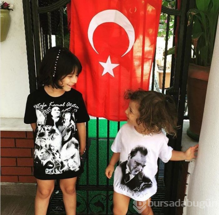 Ünlülerden 30 Ağustos Zafer Bayramı paylaşımları