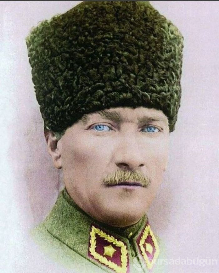 Ünlülerden 30 Ağustos Zafer Bayramı paylaşımları