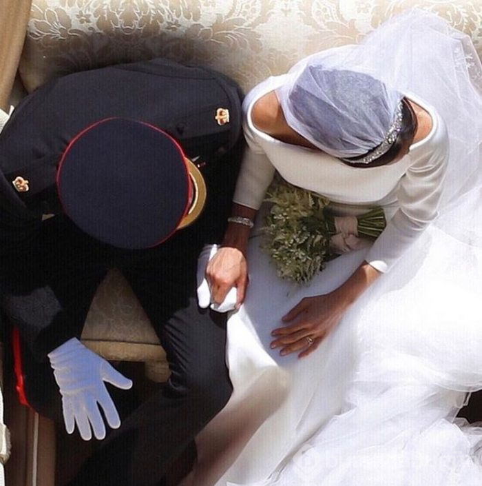 Meghan Markle'ın gelinliği görücüye çıkıyor