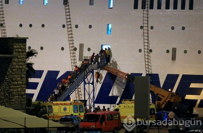 Yunanistan'da gemi yangını henüz söndürülemedi