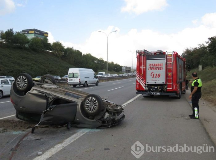 TEM'de otomobil EDS direğine çarptı: 2 ölü