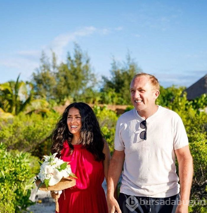 Salma Hayek'e nikah sürprizi